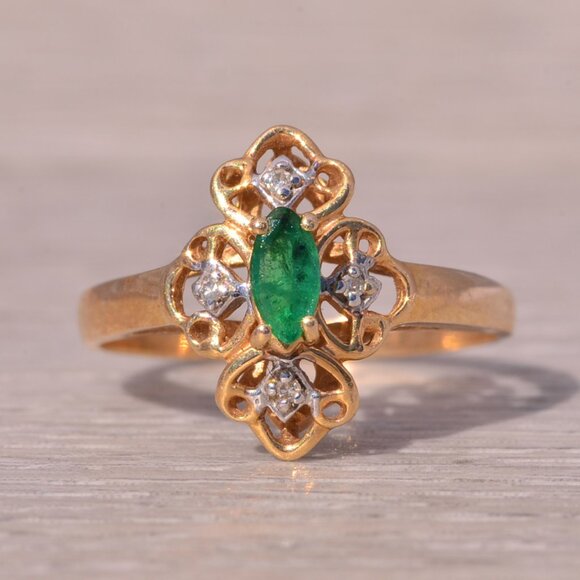 Emerald Diamond Ring in Yellow Gold